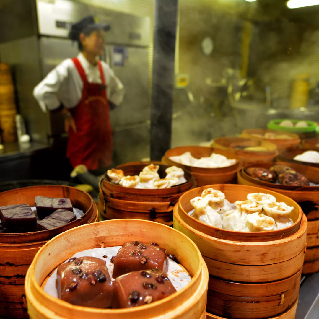 Para conocer y entender el proceso creativo del mayor genio de la gastronomía del último siglo Ferrán Adriá (2)