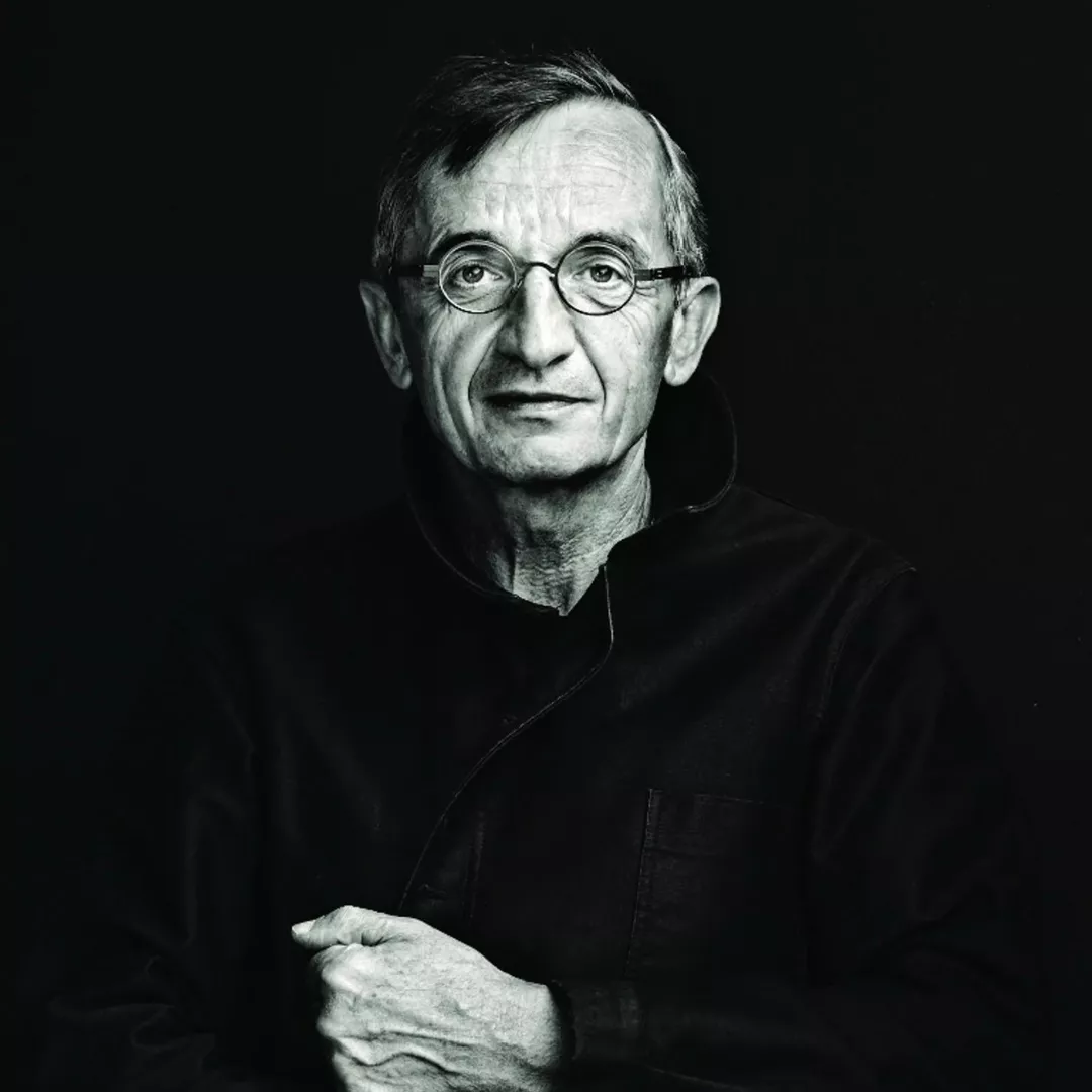 Agregar un título (25)